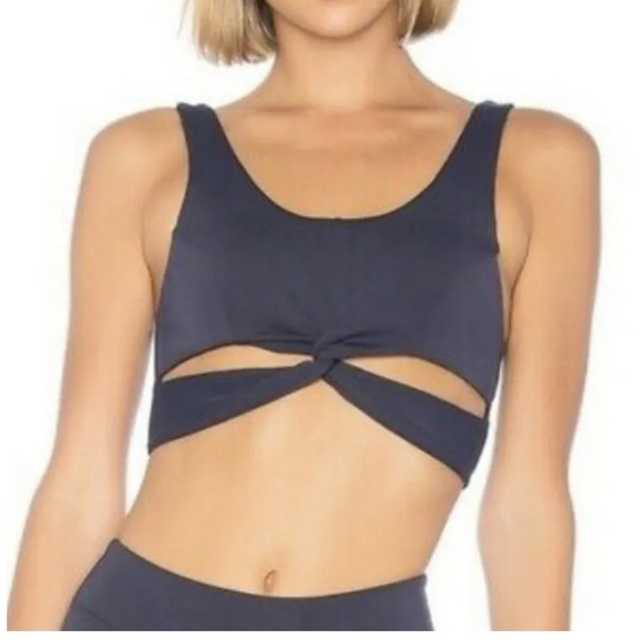 Lovewave Other - Lovewave Revolve Zuma Sports Bra in size Medium Gray